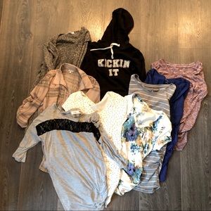 Lot of Maternity size S-L- take ALL 💚